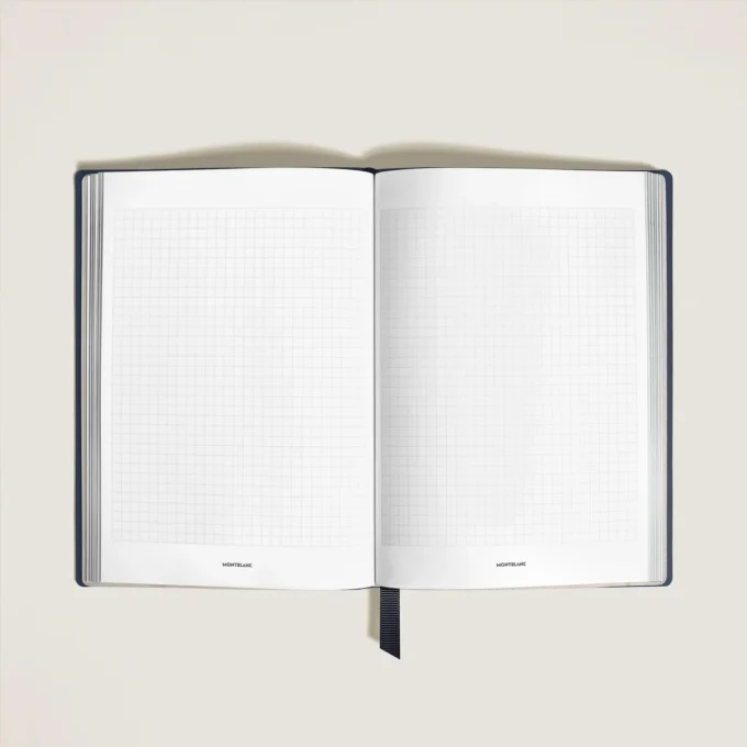 Caiet mediu, piele Saffiano, albastru – pagini pătrate Caiet mediu, piele Saffiano, albastru – pagini pătrate