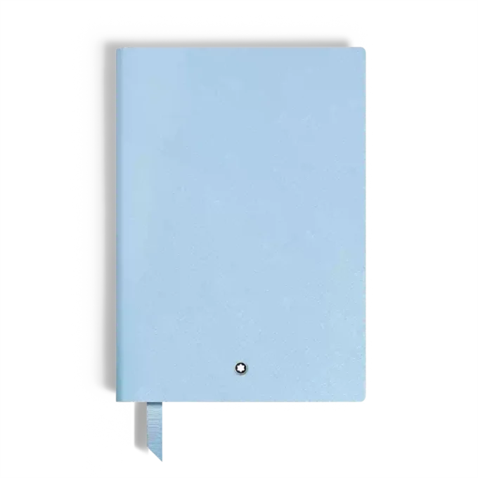 Caiet mediu, piele Saffiano, albastru pal – pagini liniate Caiet mediu, piele Saffiano, albastru pal – pagini liniate