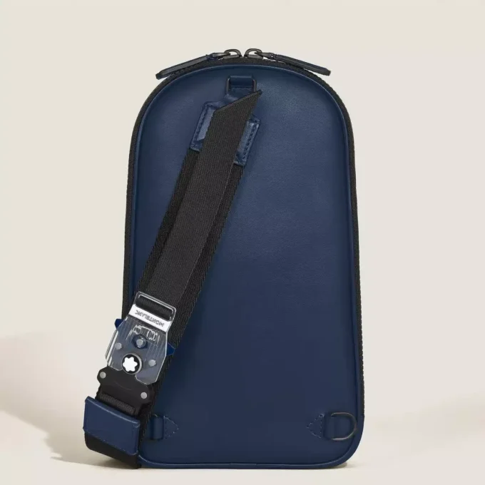 Geantă tip sling Extreme 3.0 cu M LOCK 4810 Geantă tip sling Extreme 3.0 cu M LOCK 4810