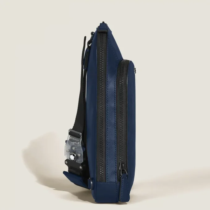 Geantă tip sling Extreme 3.0 cu M LOCK 4810 Geantă tip sling Extreme 3.0 cu M LOCK 4810