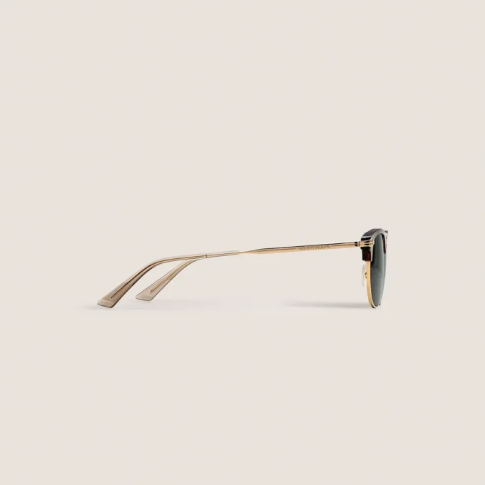 Ochelari de soare dreptunghiulari cu ramă metalică aurie Ochelari de soare dreptunghiulari cu ramă metalică aurie