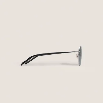 Ochelari de soare pătrați cu ramă metalică argintie