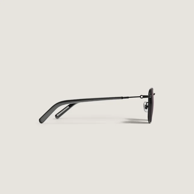 Ochelari de soare pătrați cu ramă metalică de culoare neagră Ochelari de soare pătrați cu ramă metalică de culoare neagră