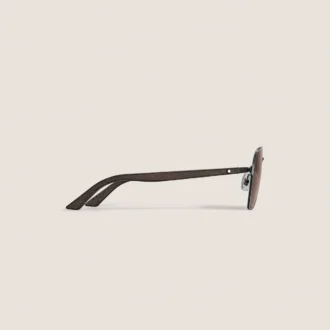 Ochelari de soare pătrați cu ramă metalică neagră Ochelari de soare pătrați cu ramă metalică neagră