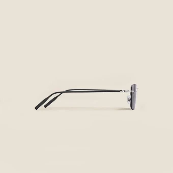 Ochelari de soare rectangulari cu ramă metalică argintie Ochelari de soare rectangulari cu ramă metalică argintie