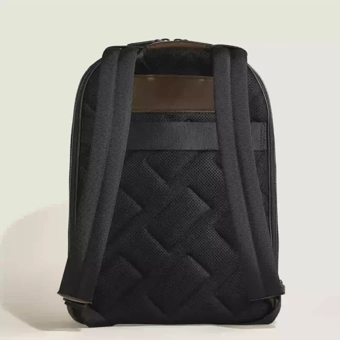 Rucsac mare Extreme 3.0 cu 3 compartimente Rucsac mare Extreme 3.0 cu 3 compartimente
