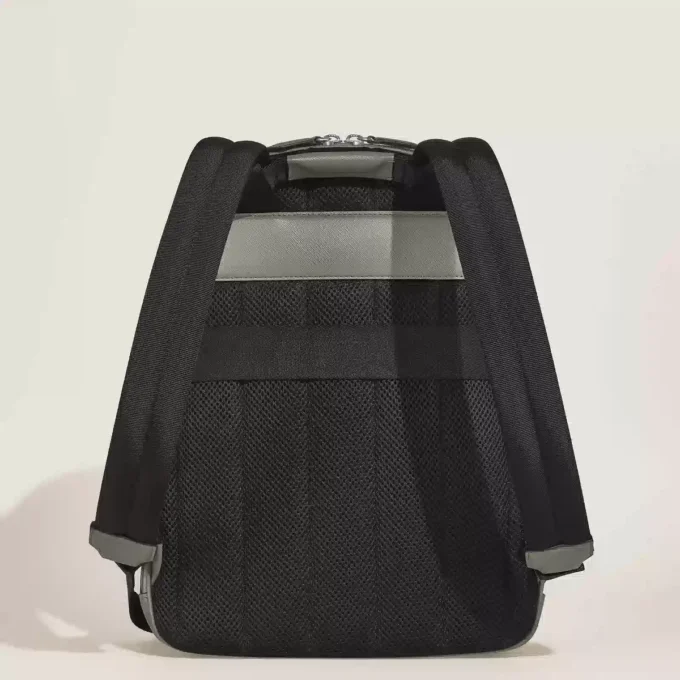 Rucsac mediu Sartorial cu 3 compartimente Rucsac mediu Sartorial cu 3 compartimente