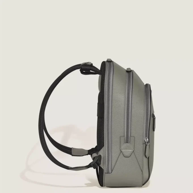 Rucsac mediu Sartorial cu 3 compartimente Rucsac mediu Sartorial cu 3 compartimente