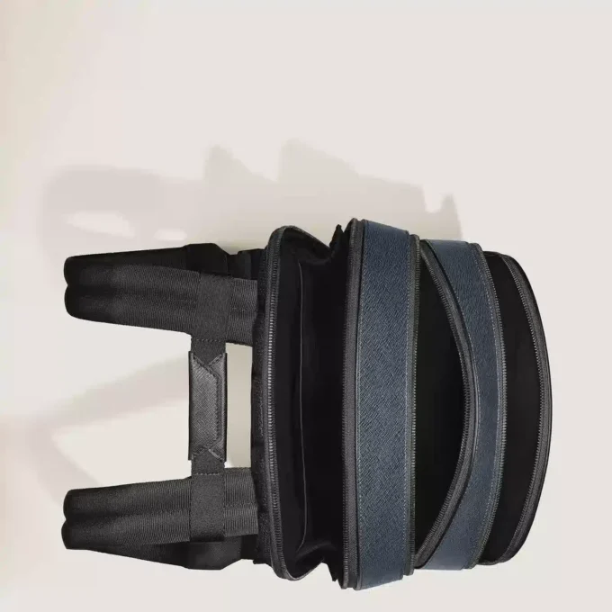 Rucsac mediu Sartorial cu 3 compartimente Rucsac mediu Sartorial cu 3 compartimente