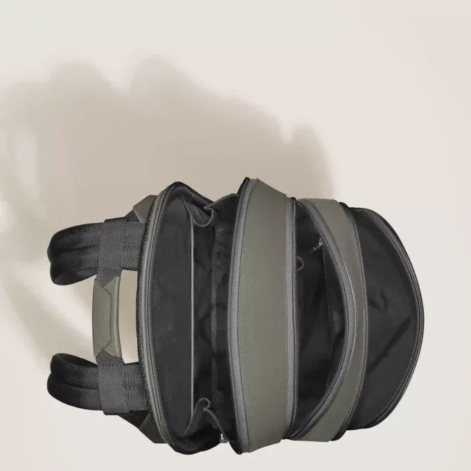Rucsac mediu Sartorial cu 3 compartimente Rucsac mediu Sartorial cu 3 compartimente